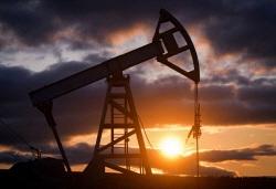 OPEC+ 감산에도 국제유가 횡보...에너지株 전망은 올해도 먹구름