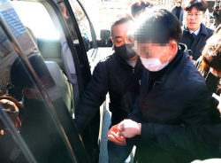 ‘이재명 습격범’ 신상공개 9일 결정…"당적 비공개"