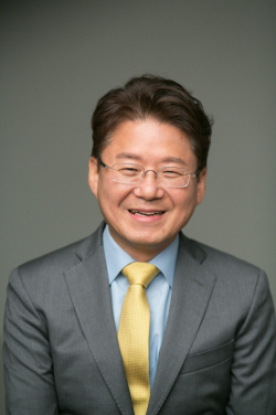 [인터뷰] 김필수 대림대 교수 "올해 전기차 핵심은 중저가 모델 보급·확산"