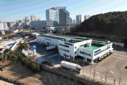 볼보트럭 "100% 재생에너지 전환으로 RE100 달성"