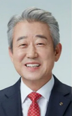 새 농협중앙회장에 강호동씨 당선…"지역농협 주인 되게 하겠다"