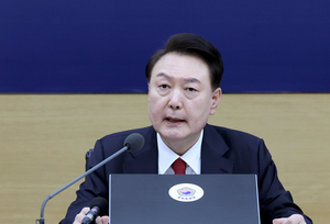 尹대통령 “의사 불법 집단행동 엄중 대응…비상진료 예비비 1285억원 투입 확정”