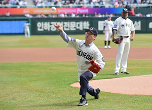 유정복 “야구 명문의 역사 자랑하는 인천, 이대로 쓱 쓱~”