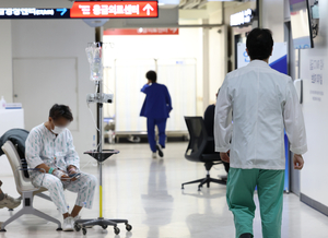 ‘복귀 데드라인’에 전공의 복귀자 217명…누적 565명