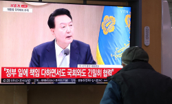 [속보] 尹대통령 “더 낮은 자세로 소통하고 민심 경청할 것”
