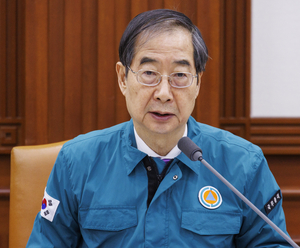 한덕수 총리 “전공의와 대화에 물꼬…유연하게 원칙지키며 계속 대화”