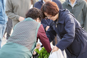 김보라 안성시장,  “안성의 새벽시장 등 장터” 소개