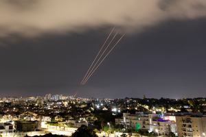 이란 드론 200발 공격, 이스라엘은 재보복 예고…중동 정세 격랑속