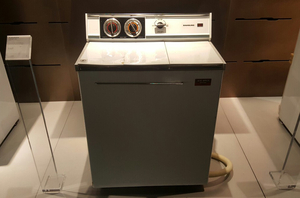 ‘수동형 2조’에서 ‘비스포크 AI 콤보’까지…50년 쌓아온 삼성전자 세탁기 헤리티지