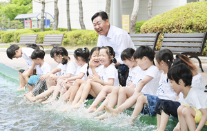 전북자치도, 청사 내 잔디광장·수경시설 개장