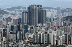 “한국 부동산 대출 부실 문제, 파급 우려…시스템 위기 가능성은 작아”