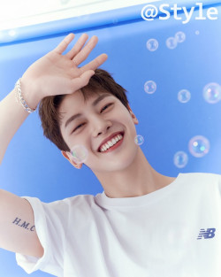 뉴발란스, 제로베이스원 석매튜와 함께한 냉감 반팔티 NB FROZEN 화보 선봬