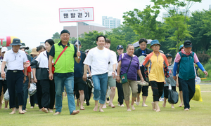 이권재 오산시장, “7월부터 황토 밟으면서 ‘가족과 걷기 데이트’ 즐겨보자”