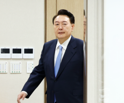 [에너지경제신문 여론조사] 특검법 통과 후 민주당 지지율 상승…4.1%p 오른 38.2%