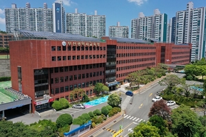 부산시교육청 장학사를 죽음으로 내몬 ‘무자격 교장공모와 악성민원’