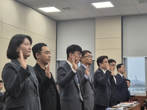네이버 최수연 “라인야후 지분 매각 중장기 전략 따라 결정”
