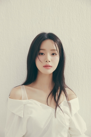 ‘미스트롯3’ 한여름, 포고엔터와 전속계약 체결...새로운 도약 예고