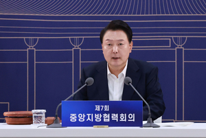 尹 지지율 28%로 소폭 하락…부정평가는 3%p↑[한국갤럽]