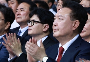 尹·이재명에 김건희 여사까지…쪼그라든 ‘전사’ 한동훈