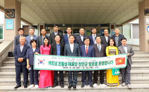 진안군, 베트남 꼰뚬성 인삼 재배지 견학·교류 확대