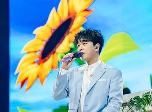 황영웅, ‘트롯스타’ 8연속 1위...2위 안성훈보다 3배 더 득표