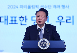 尹 정부 위기설 “윤석열 신당” “계엄령 준비”까지 나와