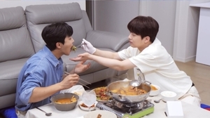 ‘편스토랑’ 이찬원, “잘 맞는 사람” 이상형 공개.. 절친 황윤성 반응은?