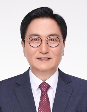 [건설업계 위기 극복 리더십④]DL이앤씨, ‘베테랑’ 내세워 불황 정면 돌파한다