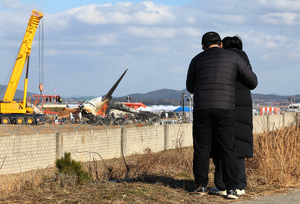 [악화일로 걷는 韓경제] 여객기 참사에 내수 한파...‘위기 상황’ 직면