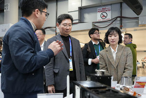 방미 이상일, ‘CES 2025’ 방문...AI기술 흐름 파악하고 기업 육성 방안 논의