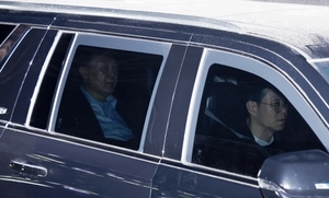 헌정 사상 최초의 현직 대통령 구속 기로…전직 대통령 사례는?