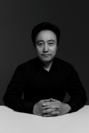 엄효섭, 티빙 오리지널 ‘춘화연애담’ 뜬다...강찬희·한승연父 이재상 활약