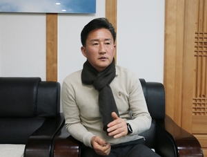 [인터뷰] 임달희, “공주시 인구 유입과 지방의회 독립성 강화 핵심”