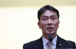 이복현 “금융사 위법행위에 ‘무관용 원칙’...경영문화 등 원인 개선”