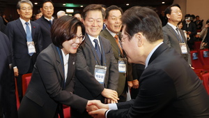 김보라 안성시장, 더불어민주당 지방자치대상 우수상 수상