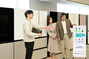 中 들어오고, 美 막혀가고…韓 가전 ‘구독’으로 생존 모색