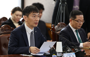 이복현 “셀프연임 오해 지점 미리 공유해야…금리인하 1Q엔 효과 체감”