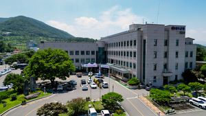 청도군, 경력 속이고 미술품 판매 조각가 상대 민사소송