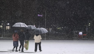 [대구.경북날씨] 흐리고 곳곳 눈.비 .....찬 바람 강하게 불며 기온 뚝 떨어져