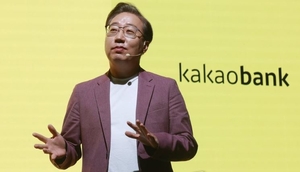 카카오뱅크 2년 더 이끄는 윤호영…‘소호·비이자·AI’ 강화