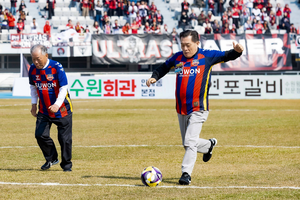 수원FC 구단주 이재준 수원시장, “열정과 투혼, 시민들의 응원으로 승리하자”