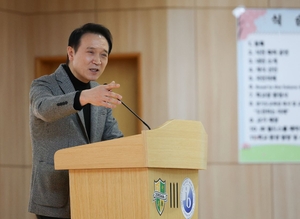 임태희 경기도교육감 “안성 죽산고, 아이비 월드스쿨 인증...경기교육 변화의 시작점”