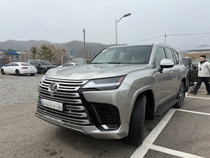 [시승기] 렉서스 LX700h, 폭설 험로 주파하는 ‘럭셔리 SUV’