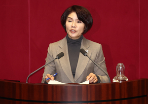 국회 기후특위 구성 완료…위원장에 환경부장관 출신 한정애 의원