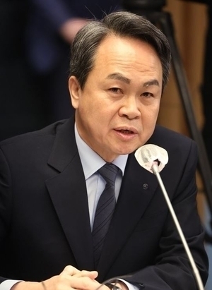 진옥동 “정부 밸류업 성공 확신...신한지주 질적성장 매진”