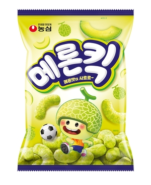 블랙핑크 제니 원픽 ‘바나나킥’, 손자뻘 제품 나왔다