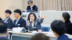 김보라 시장, “안성시청 공직자들과 살기좋은 안성 만들기 위해 열공 중”