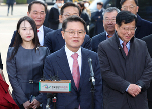 [尹 파면]野 ‘사필귀정’·與 ‘수용’…尹측 “이해 못해”