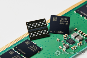 [특징주] 삼성전자·SK하이닉스 등 반도체株, 美 관세 폭탄 예고에 ‘급락’