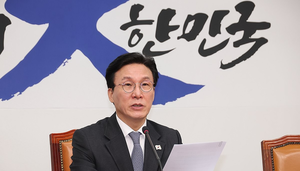 “청와대 복귀가 현실적 vs 아예 세종시로 옮기자”